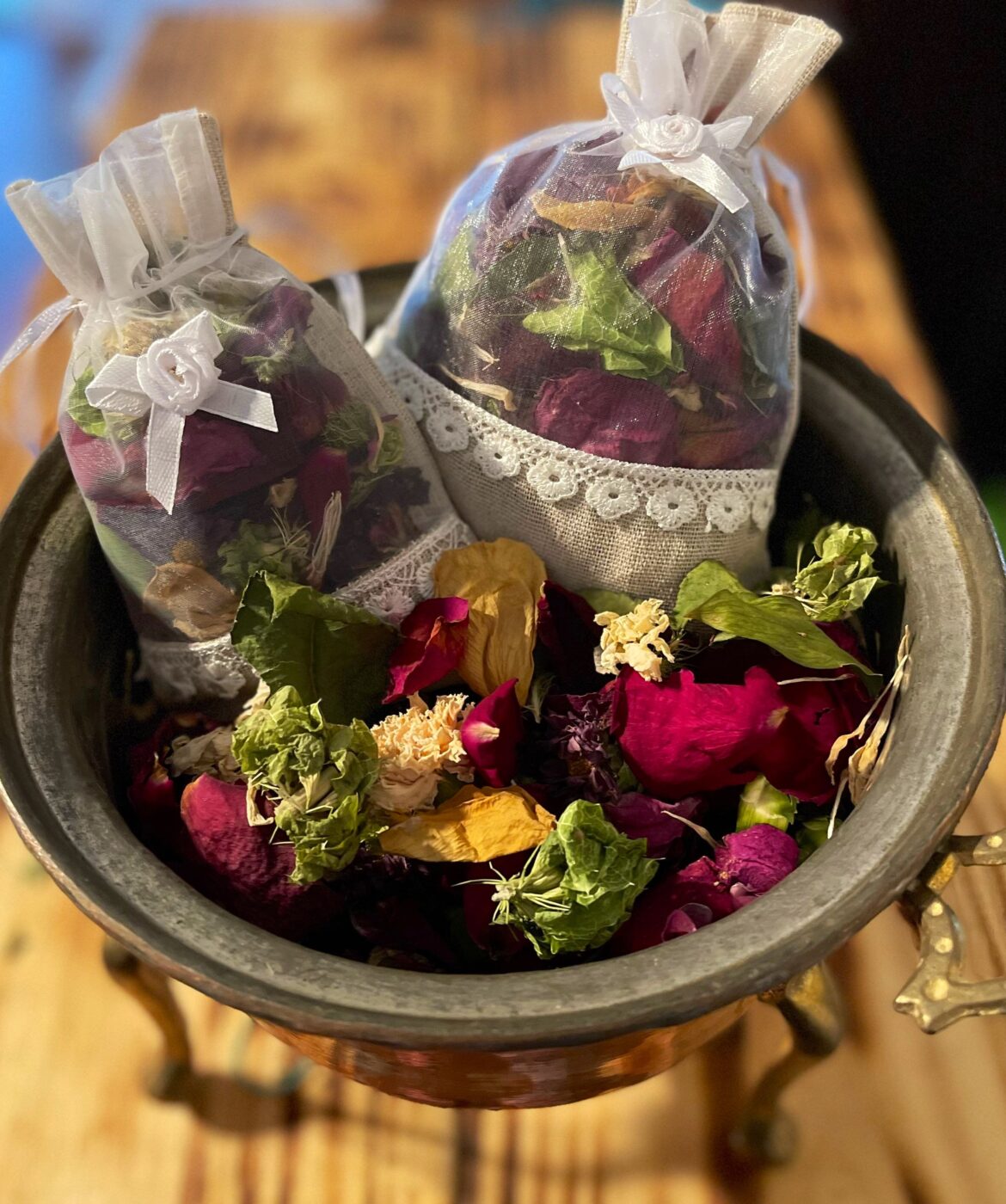 Potpourri Decor as centerpiece for aroma