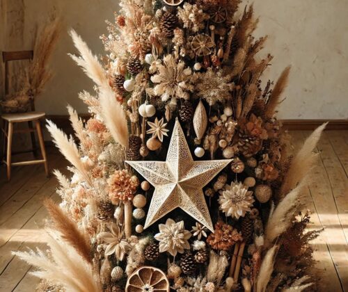 Christmas Tree Decoration with Dried Flowers